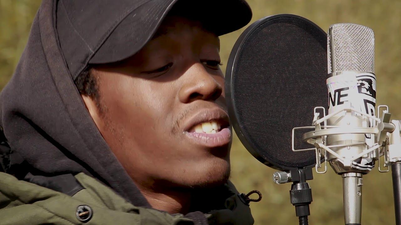 HybridMp performing live
